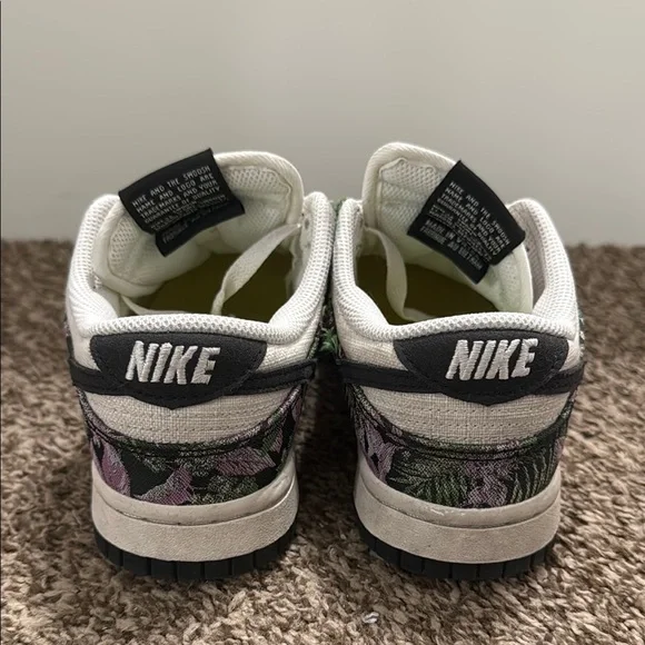 Nike Floral Dunk Low - Picture 3 of 4